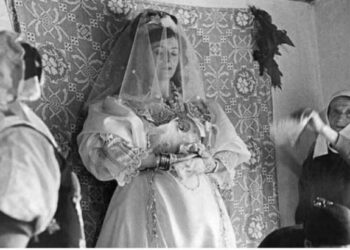 Shqiptarët nuk po martohen më, celebrimet bien në minimumin historik